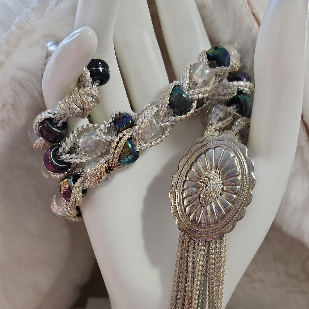 Vintage Western Bolo Tie Silver Cord Silver Tone Concho Beaded Necklace